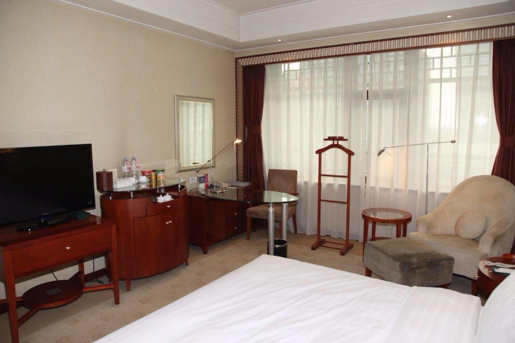 Oriental Garden Hotel Pechino Esterno foto